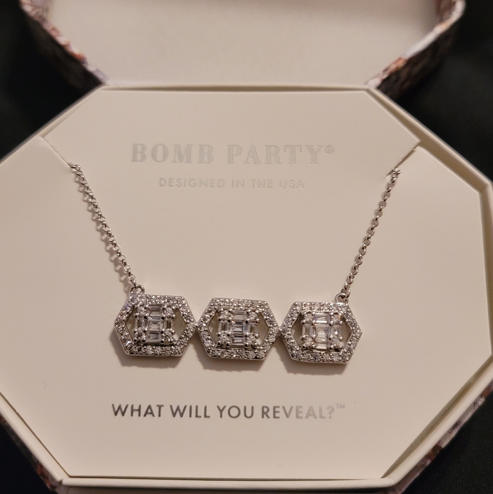Bomb party necklace